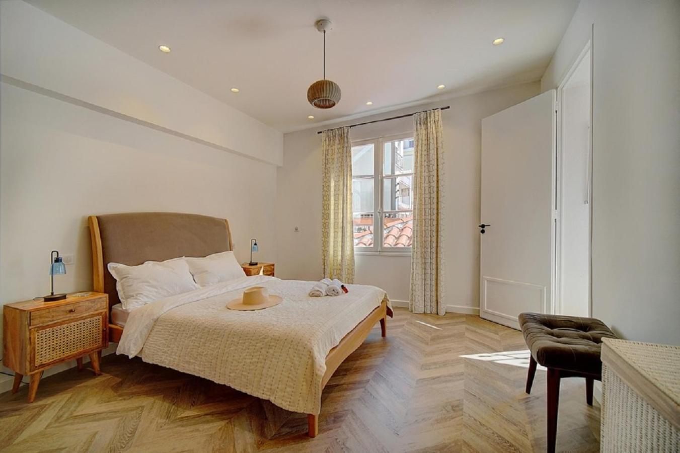 Magnifique 3 Pieces Renove Cannes Centre 'Banane' Avec Veranda ! A2B88 Экстерьер фото