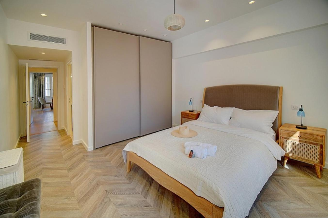 Magnifique 3 Pieces Renove Cannes Centre 'Banane' Avec Veranda ! A2B88 Экстерьер фото
