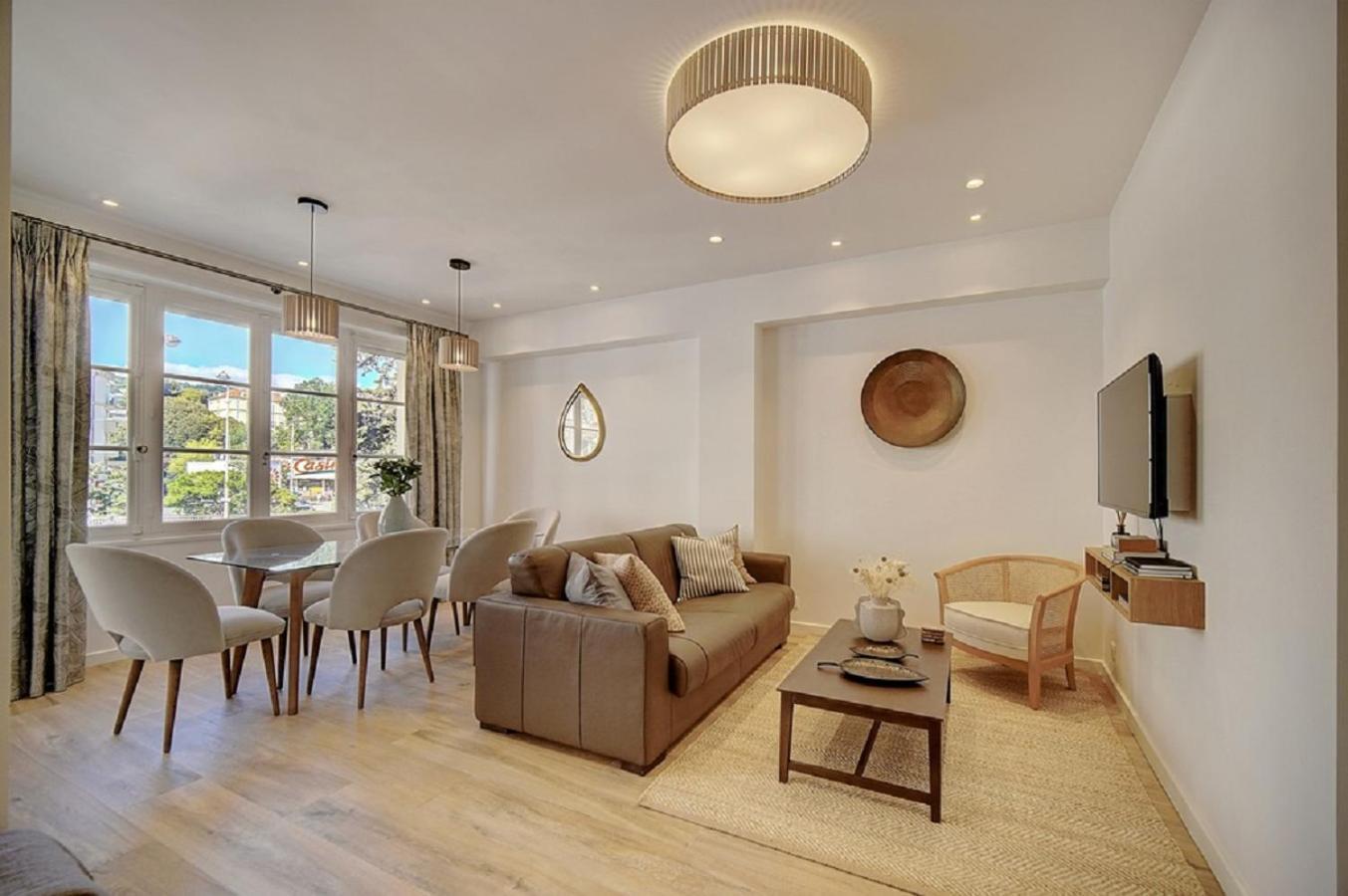 Magnifique 3 Pieces Renove Cannes Centre 'Banane' Avec Veranda ! A2B88 Экстерьер фото